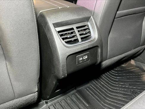Used 2024 Chevrolet Blazer LT AWD/4WD image 11