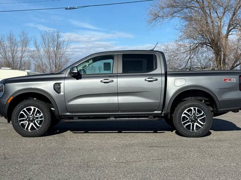 New 2025 Ford Ranger Lariat w/ FX4 Off-Road Package image 12