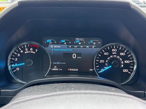 Used 2018 Ford F150 Lariat w/ Equipment Group 502A Luxury AWD/4WD image 26