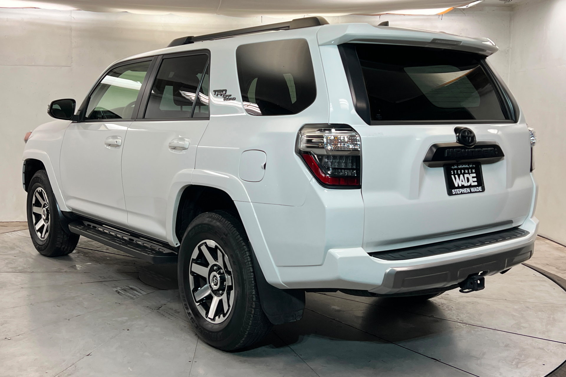 Used 2023 Toyota 4Runner TRD Off-Road Premium AWD/4WD image 3