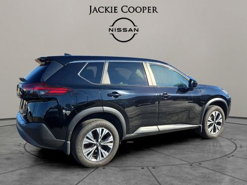 Certified 2023 Nissan Rogue SV image 5