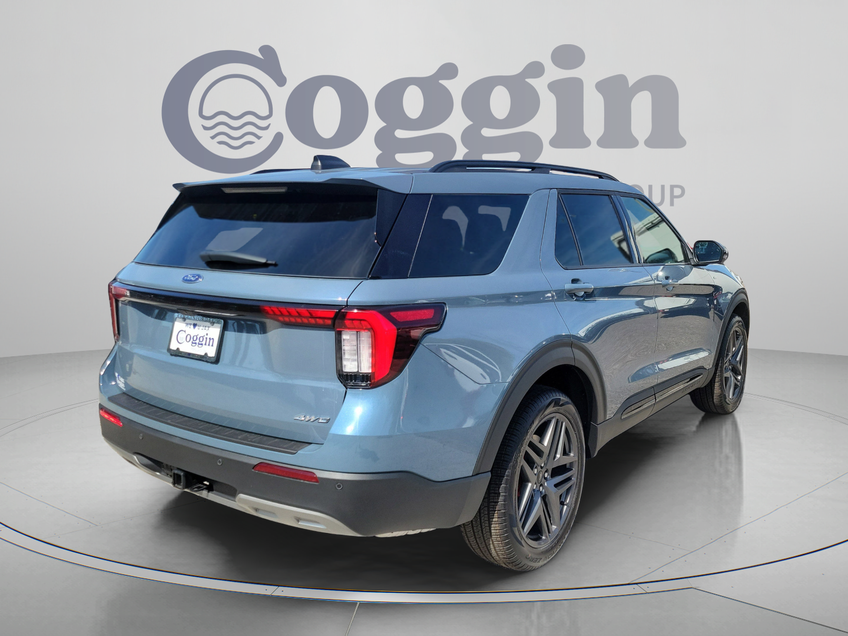 New 2026 Ford Explorer ST-Line w/ ST-Line Street Pack RWD image 3
