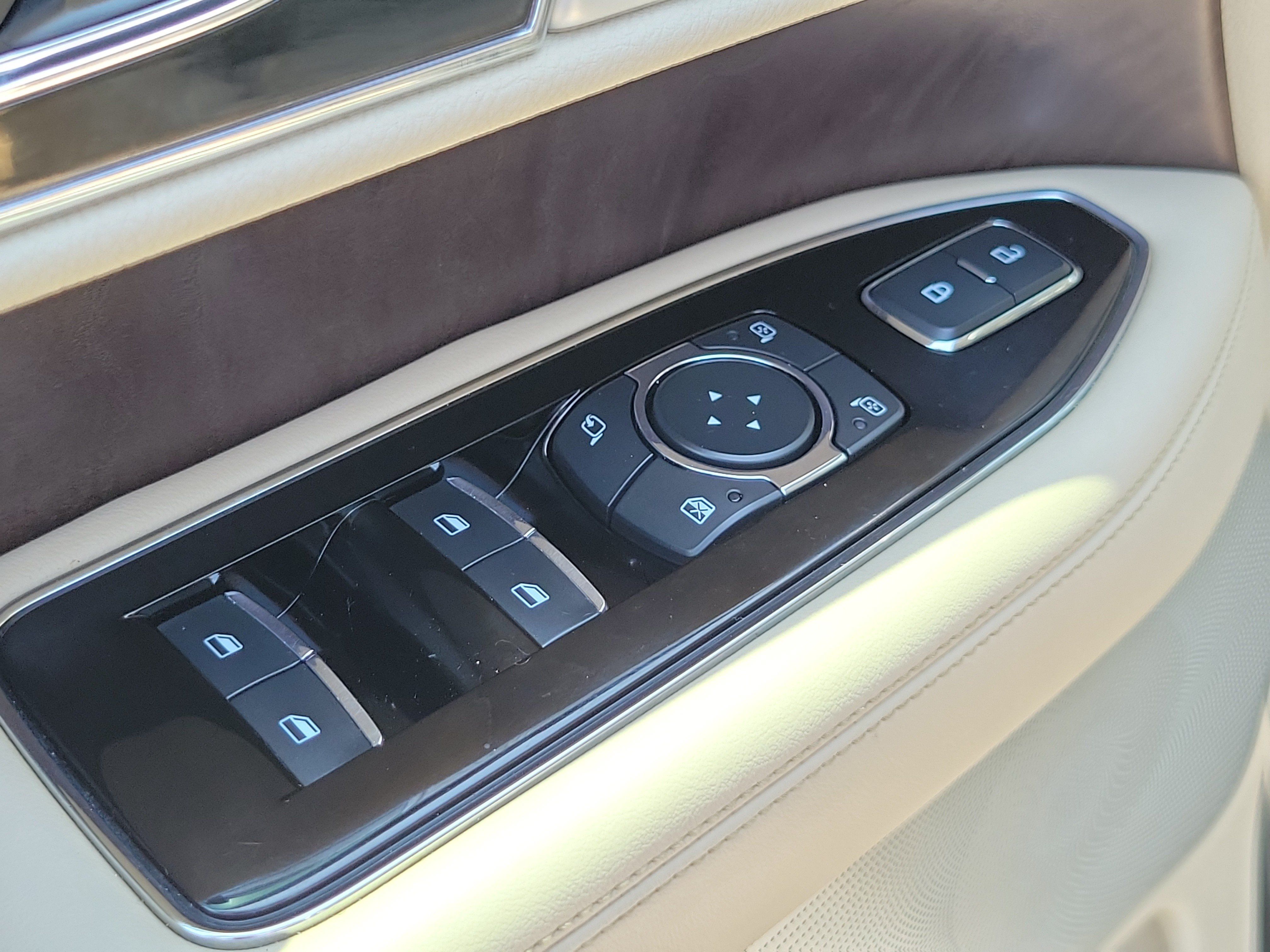Used 2021 Lincoln Navigator Reserve w/ Luxury Package AWD/4WD image 16