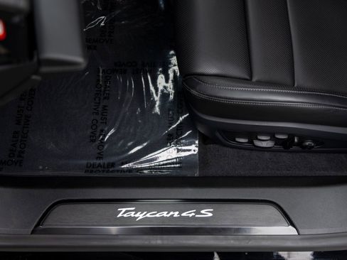 New 2025 Porsche Taycan 4S image 24