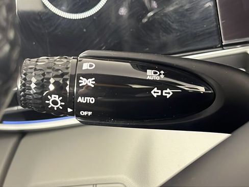 Used 2023 Hyundai Elantra Limited FWD image 56