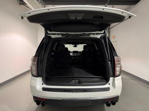 Used 2021 Chevrolet Tahoe Premier w/ Premium Package AWD/4WD image 8