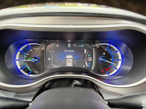 Used 2022 Chrysler Pacifica Touring-L FWD image 74