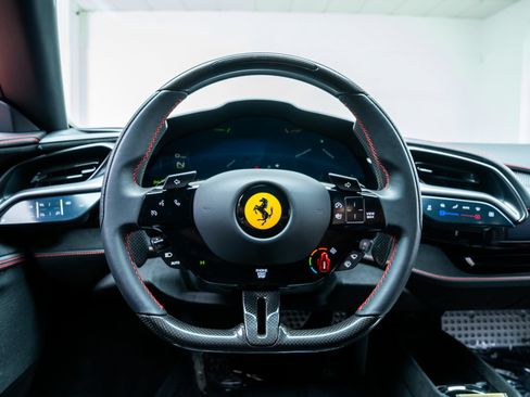 Used 2022 Ferrari SF90 Stradale AWD/4WD image 15