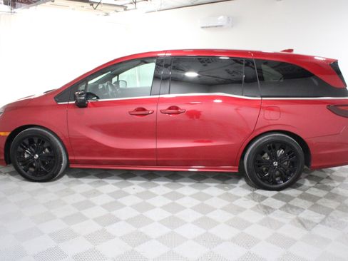 Used 2025 Honda Odyssey Sport-L image 33