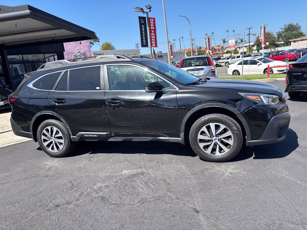 Used 2022 Subaru Outback Premium w/ Popular Package #1 AWD/4WD image 3