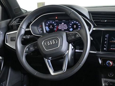 Used 2025 Audi Q3 2.0T Premium w/ Convenience Package image 10