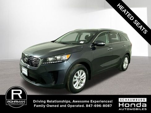 Used 2019 Kia Sorento LX w/ LX Convenience Package image 1
