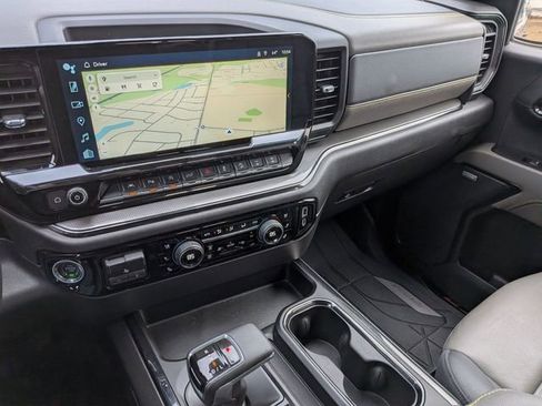 Used 2024 Chevrolet Silverado 1500 ZR2 w/ Technology Package image 24