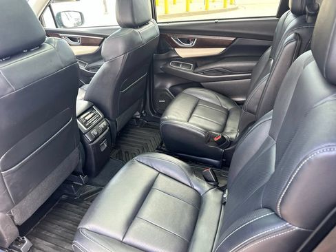 Used 2021 Subaru Ascent Touring AWD/4WD image 19