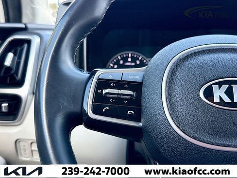 Used 2021 Kia Sorento EX w/ Panoramic Sunroof Package AWD/4WD image 38