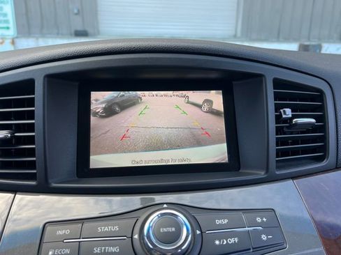 Used 2014 Nissan Quest SL image 24