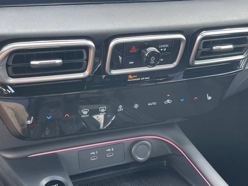 New 2026 Nissan Sentra SR w/ SR Premium Package FWD image 27