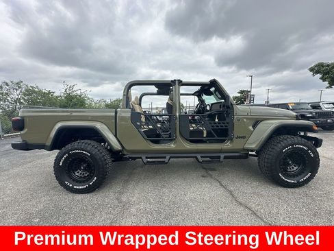 New 2026 Jeep Gladiator Willys AWD/4WD image 10