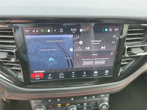 Used 2024 Dodge Durango GT image 21