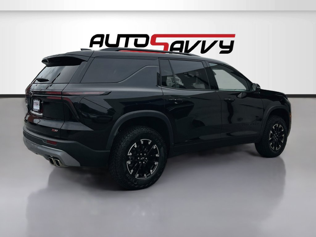 Used 2025 Chevrolet Traverse Z71 w/ Driver Confidence Package AWD/4WD image 7