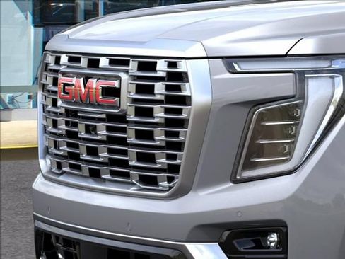 New 2026 GMC Yukon Denali AWD/4WD image 13