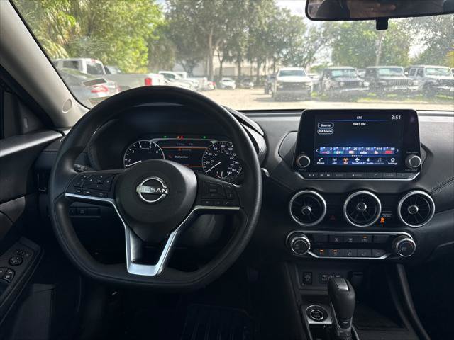 Used 2025 Nissan Sentra SV FWD image 30