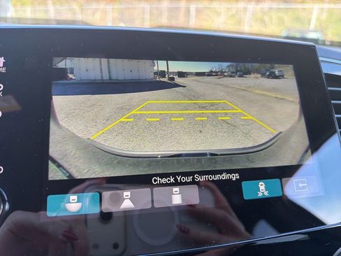 Used 2025 Honda Passport Black Edition image 8