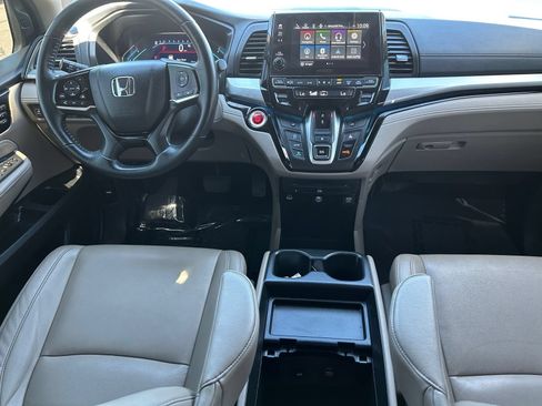 Used 2022 Honda Odyssey Touring image 16