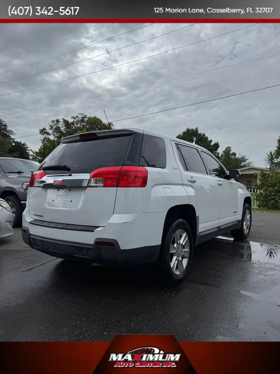 Used 2011 GMC Terrain SLE FWD image 3