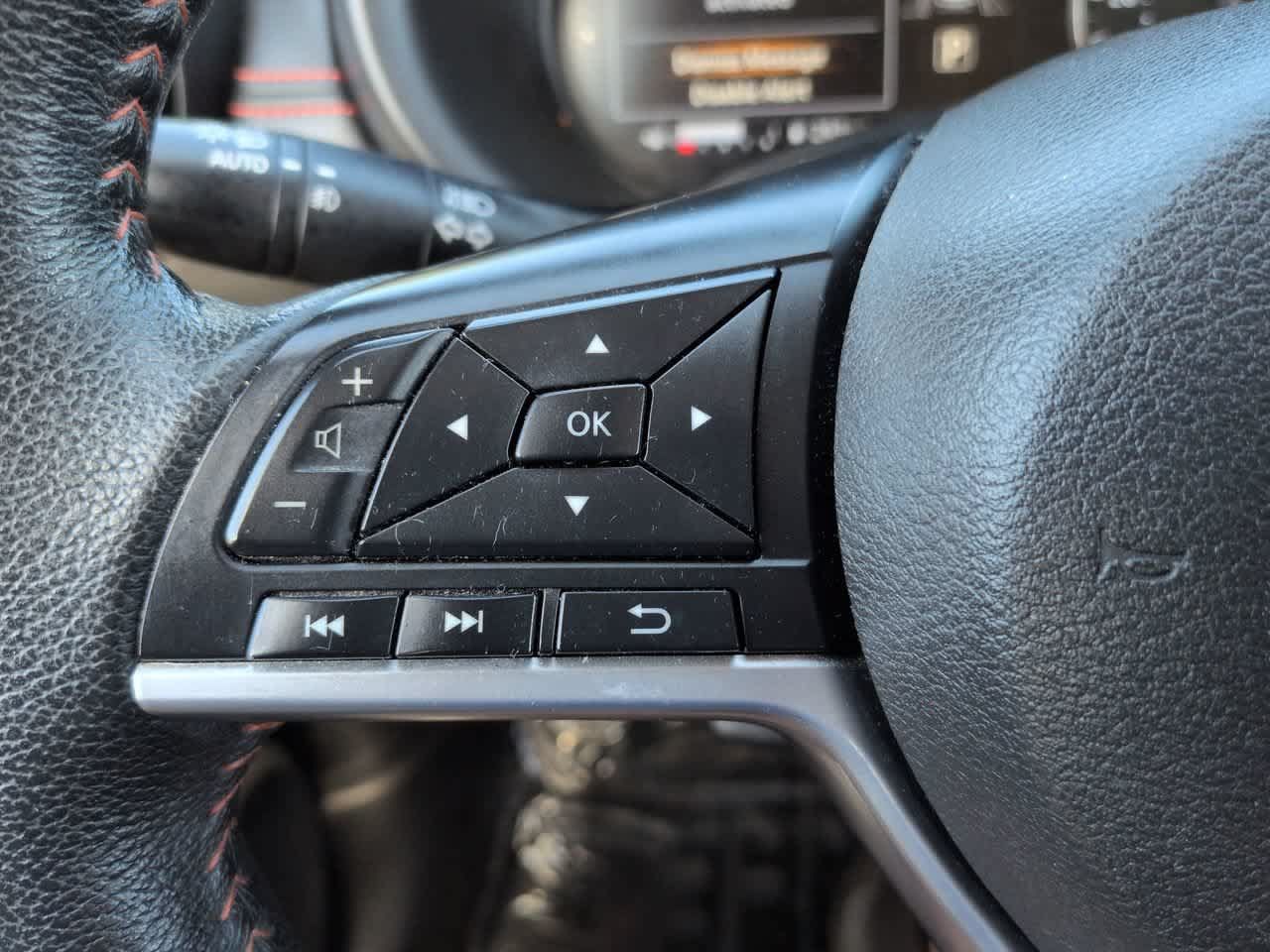 Used 2021 Nissan Kicks SR w/ SR Premium Package FWD image 23