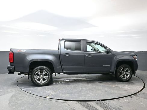 Used 2016 Chevrolet Colorado Z71 image 3