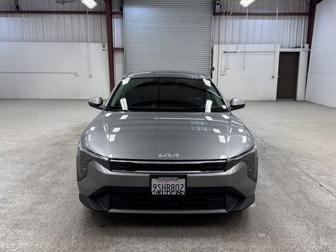 Used 2025 Kia K4 EX image 28