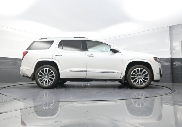 Used 2021 GMC Acadia Denali w/ Denali Ultimate Package AWD/4WD image 38