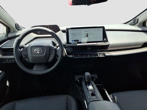 Used 2024 Toyota Prius Limited w/ Limited Premium Package FWD image 12