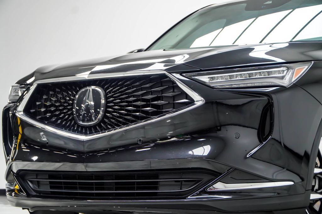Used 2024 Acura MDX w/ Technology Package FWD image 2