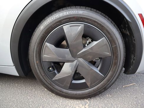 Certified 2025 Toyota Prius LE image 31