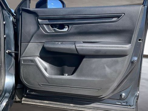 Used 2023 Honda CR-V LX image 25