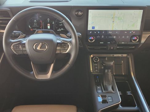 Used 2025 Lexus GX 550 AWD/4WD image 27