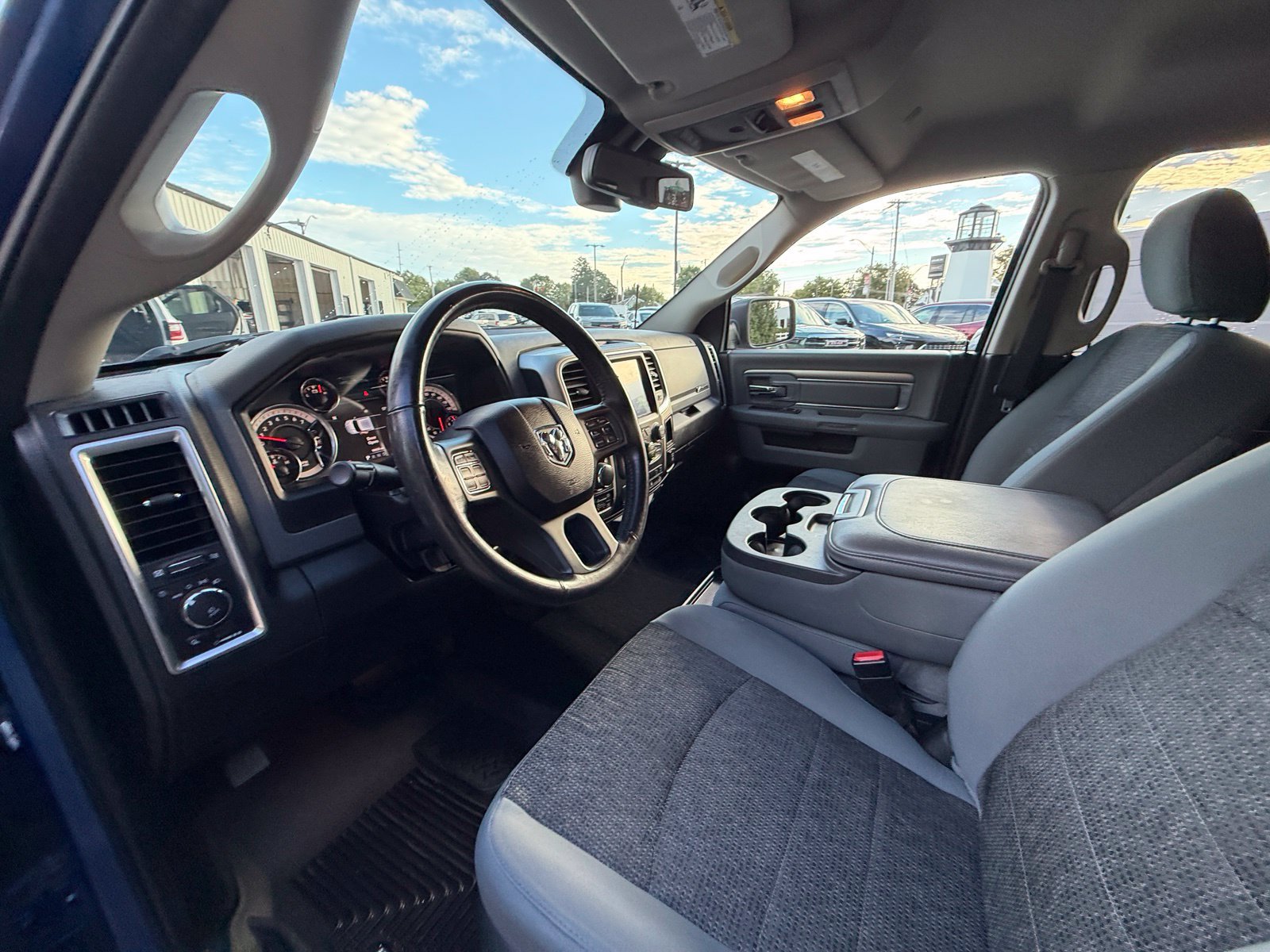 Used 2019 RAM 1500 Big Horn AWD/4WD image 11