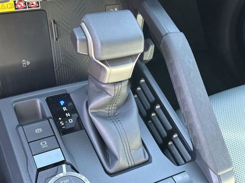 Used 2024 Toyota Tacoma 4x4 Double Cab Hybrid image 17