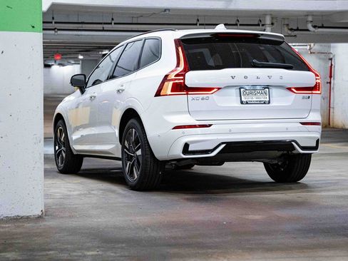 New 2026 Volvo XC60 B5 Plus w/ Climate Package image 5