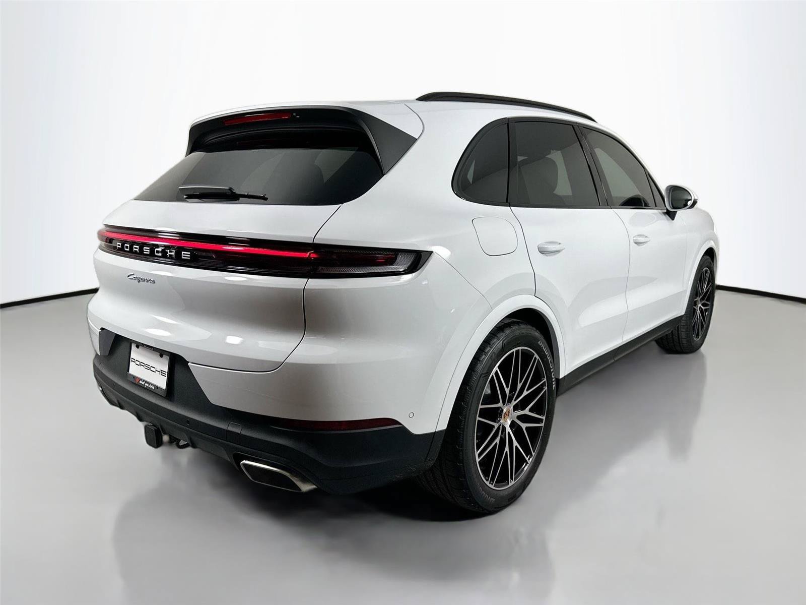 Certified 2026 Porsche Cayenne AWD/4WD image 7