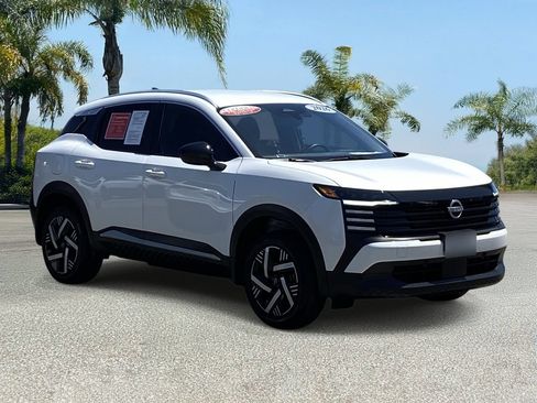 Certified 2026 Nissan Kicks SV FWD image 6