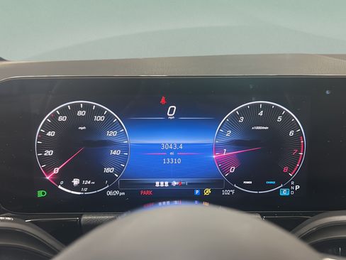 Used 2025 Mercedes-Benz GLA 250 image 26