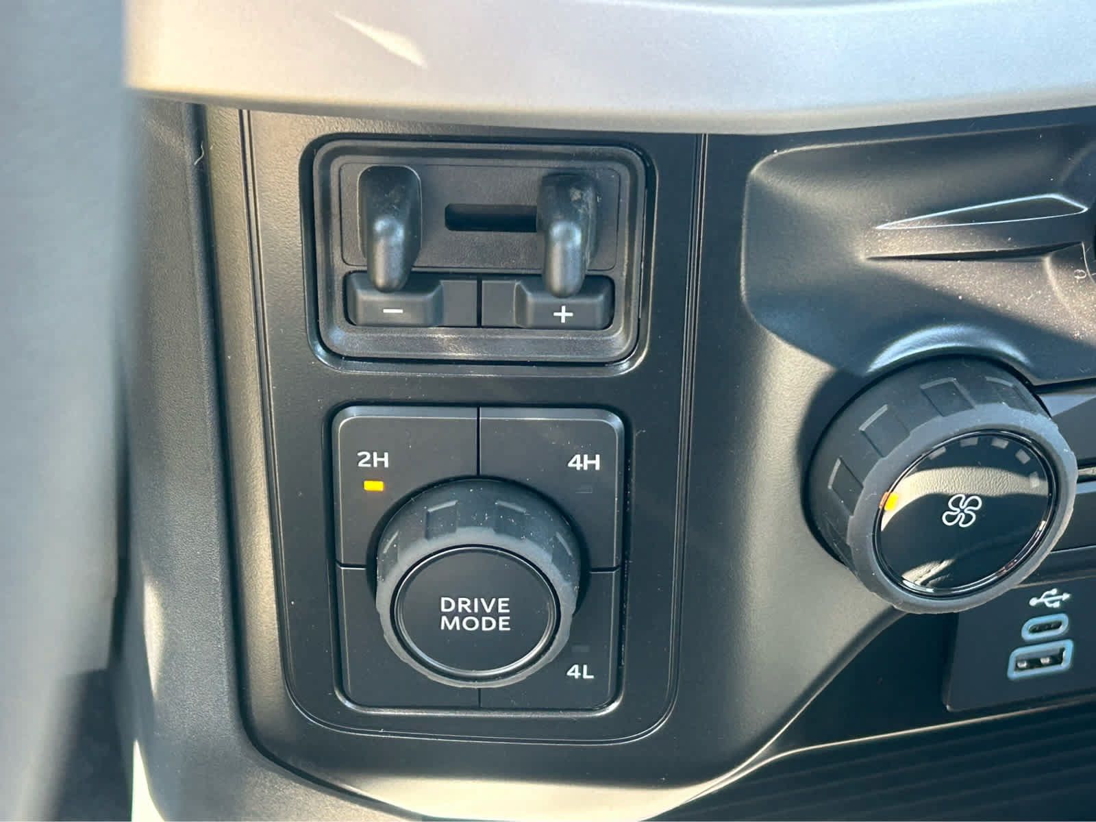 New 2026 Ford F550 4x4 Regular Cab Super Duty image 29