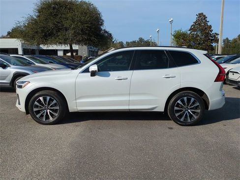 Used 2023 Volvo XC60 B5 Core image 7