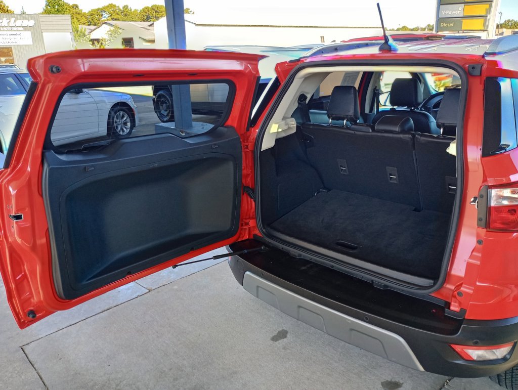 Used 2021 Ford EcoSport Titanium FWD image 30