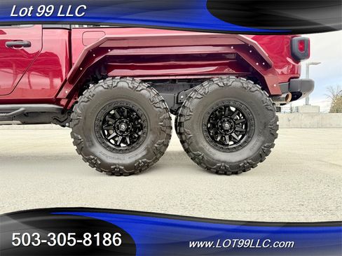 Used 2021 Jeep Gladiator Rubicon w/ Trailer Tow Package AWD/4WD image 12