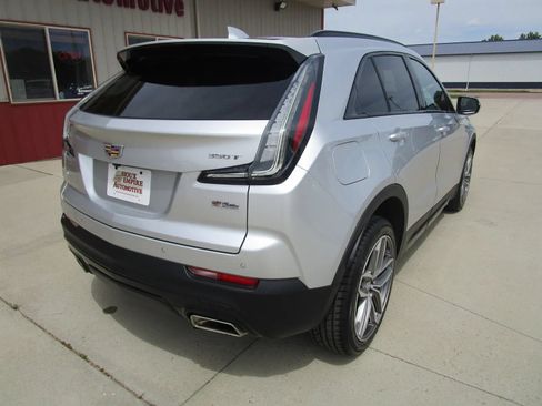 Used 2021 Cadillac XT4 Sport w/ Sun And Sound Package AWD/4WD image 9