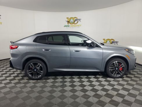 Certified 2025 BMW X2 xDrive28i w/ Technology Package AWD/4WD image 8